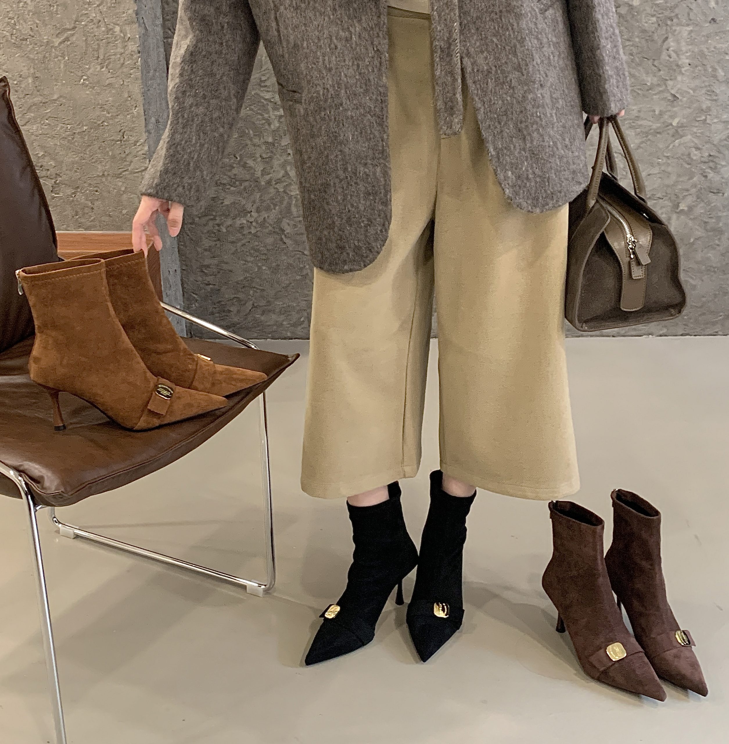 Stretchy Slimming High-End Black Pointed Toe Metal Buckle High Heel Short Boots Winter New Arrival Back Zipper Slim Boots for Women