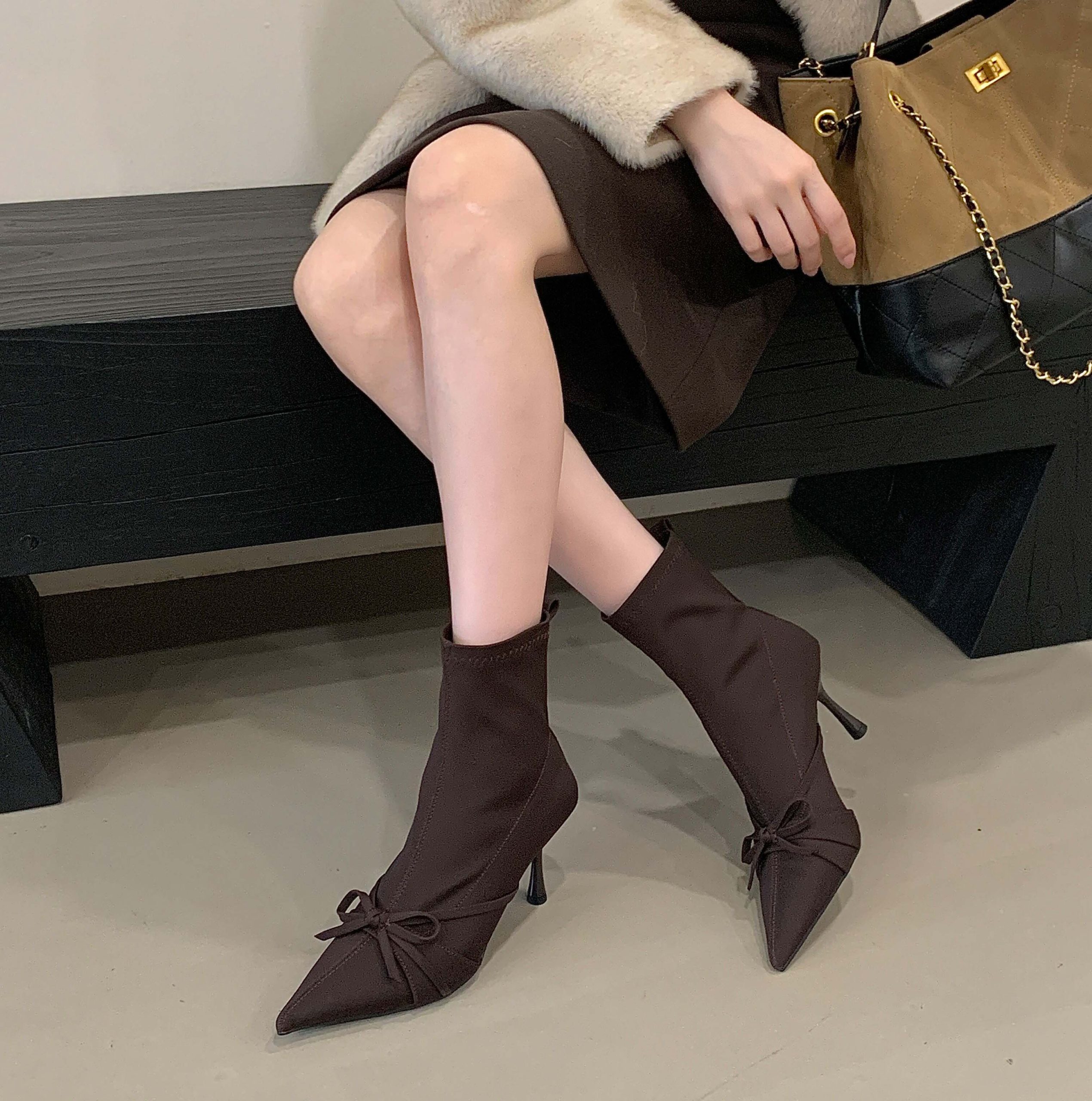 Pointed Toe Short Boots Women 2025 Autumn Winter New Style Thin Heel Boots Bow High Heel Short Boots Slim Boots - Image 3