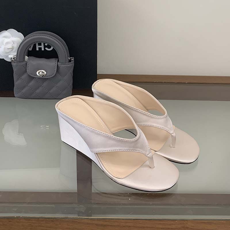 Silver Wedge Toe Separator Flip Flops Fairy Shoes 2026 Summer Vacation Style Slippers - Image 4